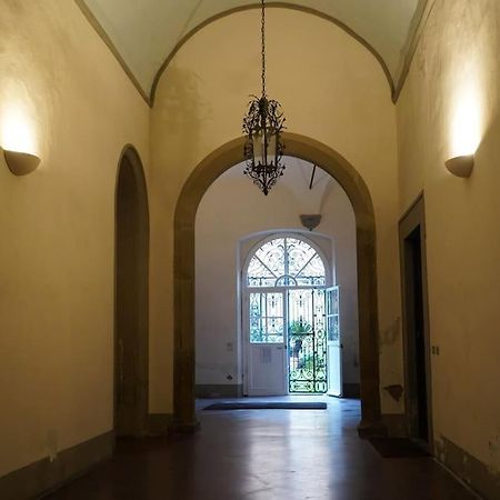 Loft Moderno Ubicato Nel Centro Storico Di Lucca Apartment Bagian luar foto