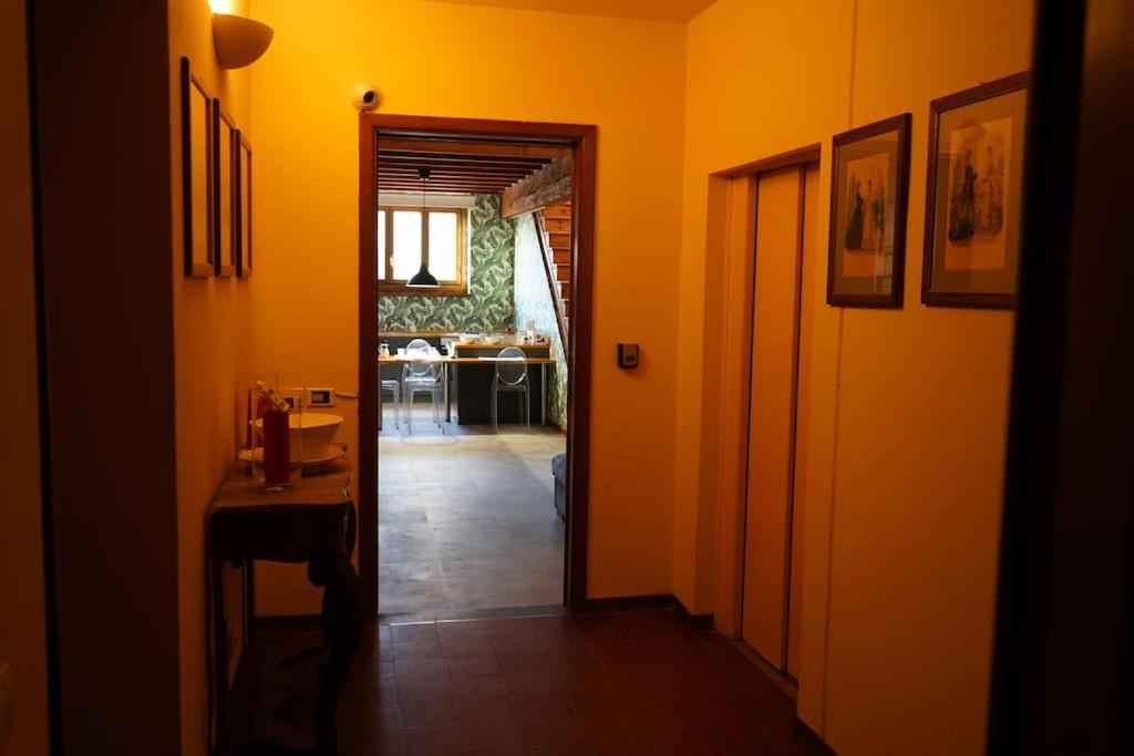 Loft Moderno Ubicato Nel Centro Storico Di Lucca Apartment Bagian luar foto