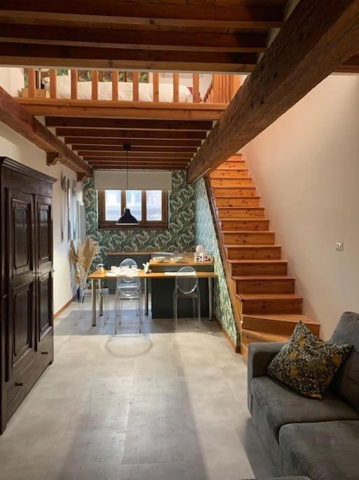 Loft Moderno Ubicato Nel Centro Storico Di Lucca Apartment Bagian luar foto