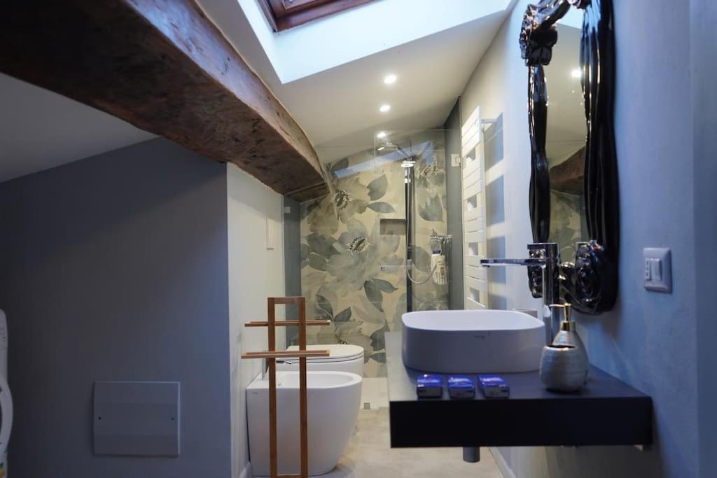 Loft Moderno Ubicato Nel Centro Storico Di Lucca Apartment Bagian luar foto